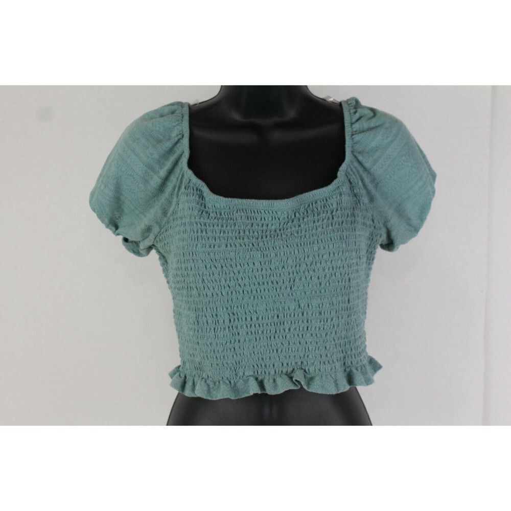 ladies wild fable crop top size M